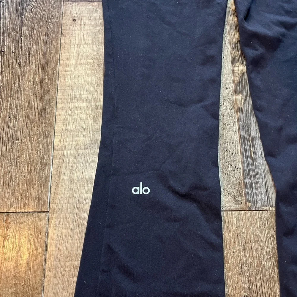 Alo Airbrush High-Waist Flutter Legging Black XS